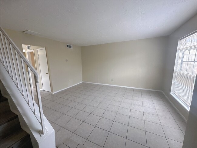 Photo - 6518 S Briar Bayou Dr