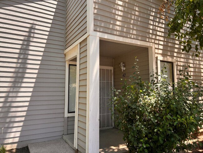 Photo - The Shores MOVE-IN-SPECIAL- 1st Month's R...