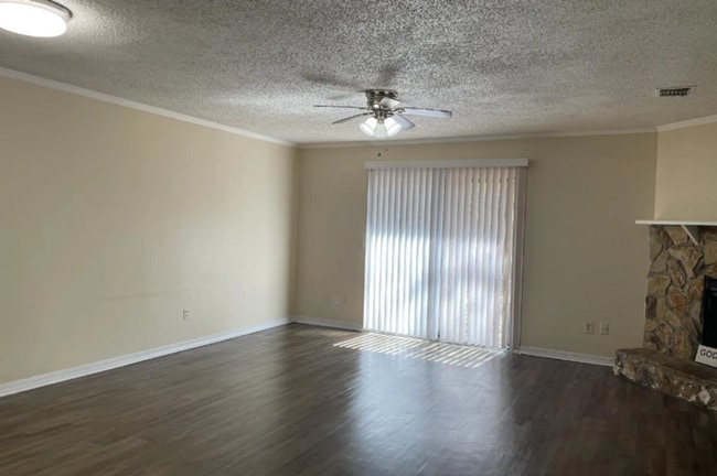 Photo - 2 Bedroom Townhome in Lexington Square