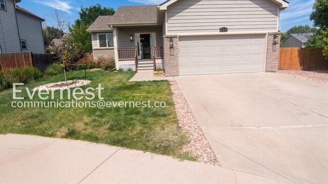 Building Photo - 250 Opal Ct