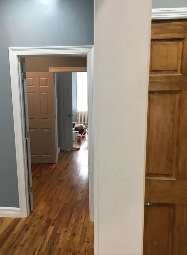 Photo - 640 Crescent St Unit 1