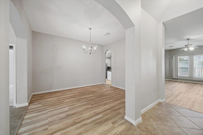 Photo - 14923 Barton Grove Ln