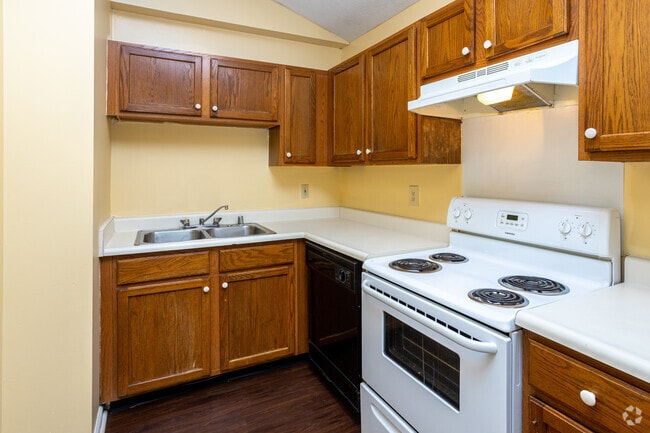 2BR, 1BA - Kitchen