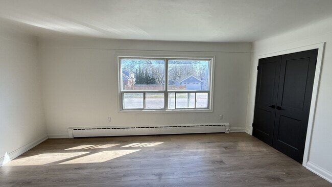 Photo - 6921 Barker St Unité 3