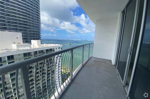 Building Photo - 1750 N Bayshore Dr Unit 4007 Rental