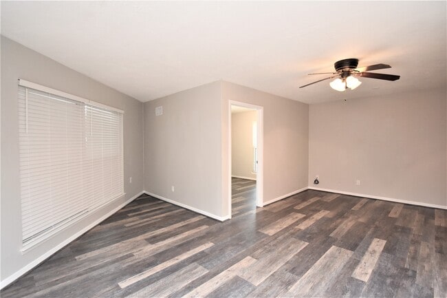 Photo - 909 FM 517 Rd E Unit F