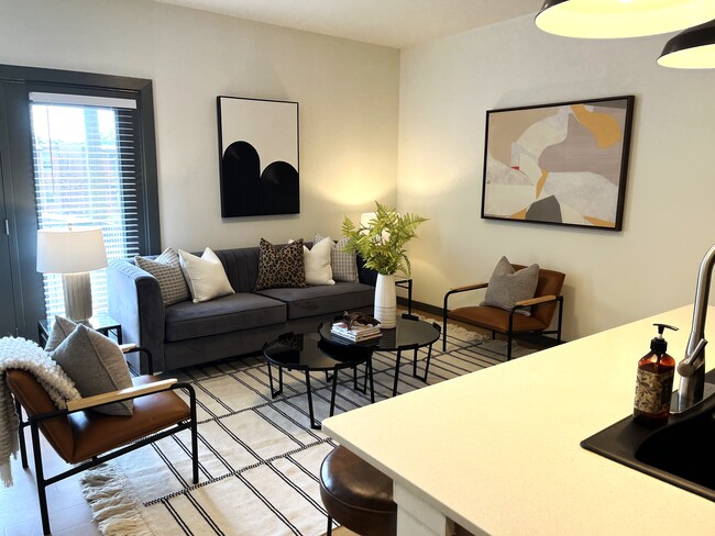 Photo - DeTonty Street Apartments