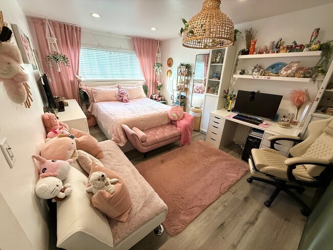 Bedroom#2 - 843 4th St Unit #207