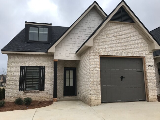 Building Photo - Rosemary Gate Townhome
