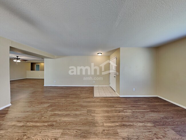 Photo - 5020 E Butterweed Dr