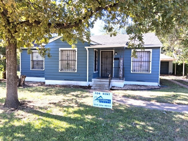 Building Photo - 1004 Nolan Ave