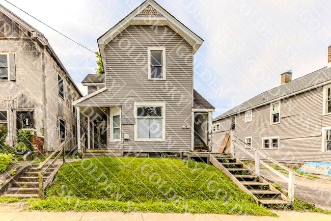 Building Photo - 817 W Main St Unit A Rental