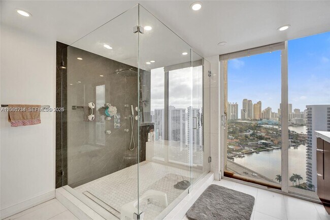 Photo - 19355 Turnberry Way Unit 26E