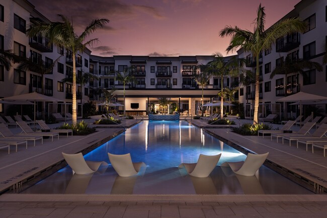 Building Photo - The Ivy