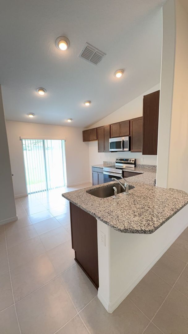Photo - BRAND NEW FENCED Beautiful 4-bedroom, 3-bathroom Duplex in Double LL section of Palm Coast