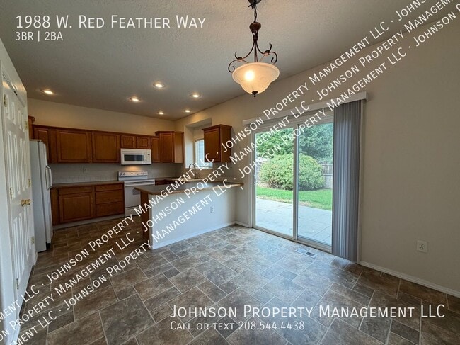 Photo - 1988 W Red Feather Way