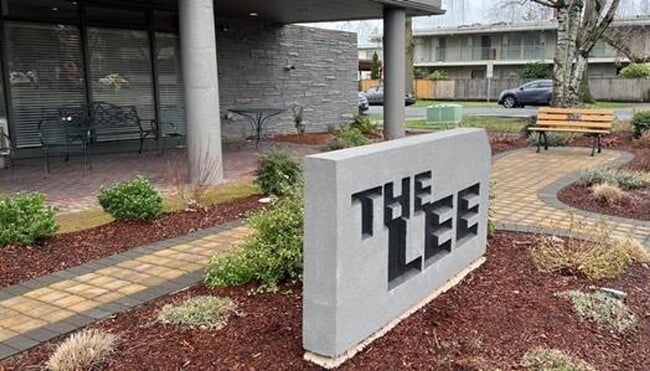 Photo - The Lee Apartments