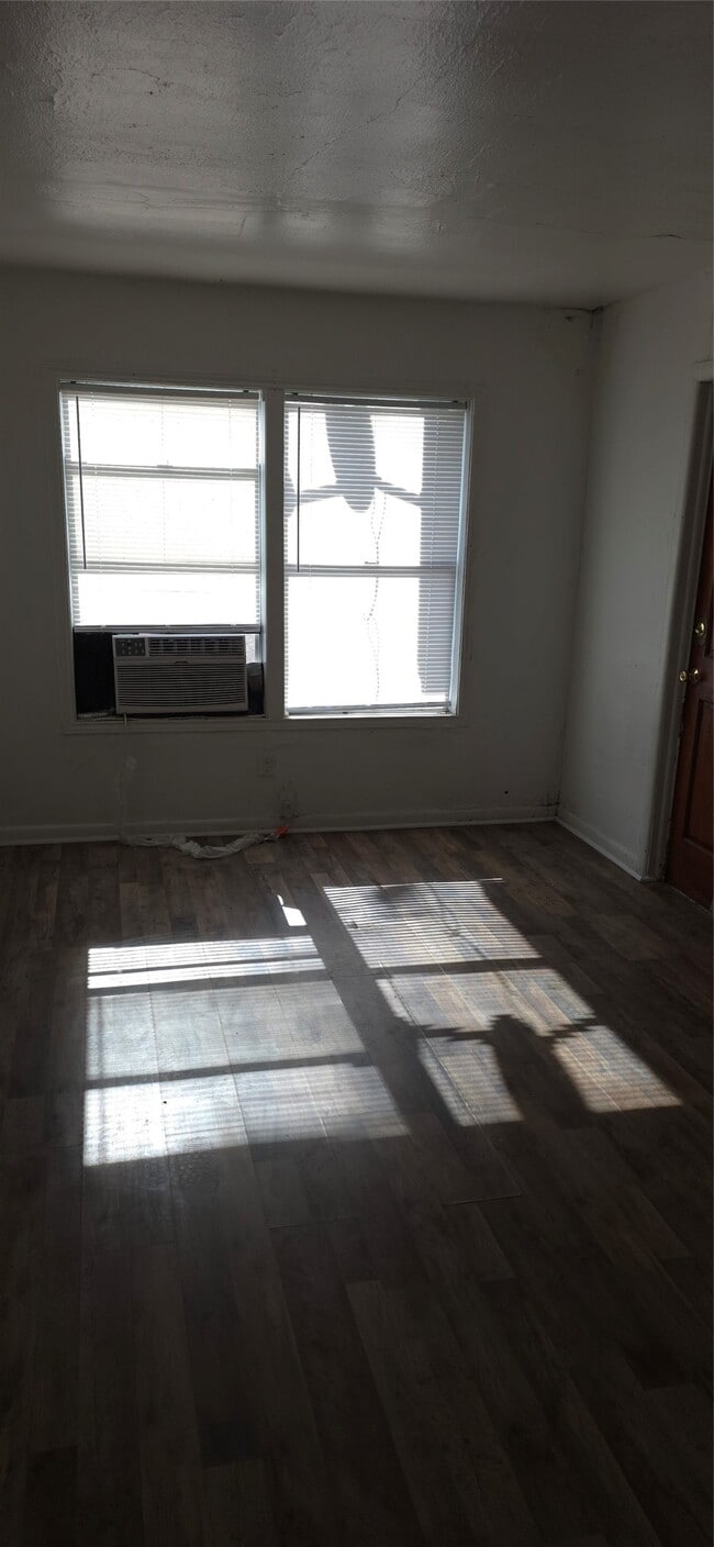 Photo - 2811 Iola St Unit 8