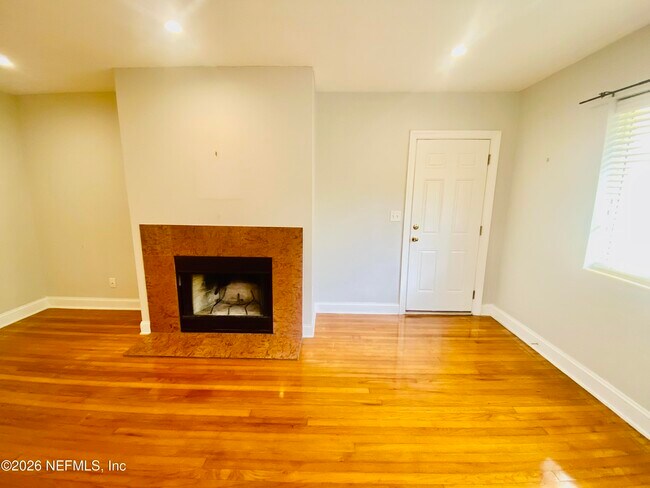 Photo - 2159 Riverside Ave Unit 7