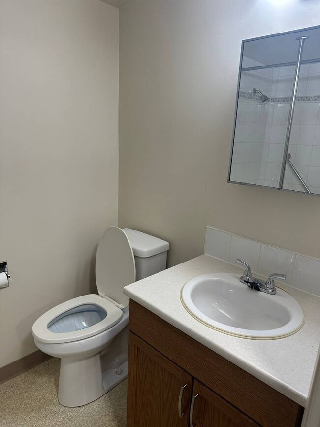 Photo - 13516-102 102 St NW Unit 205