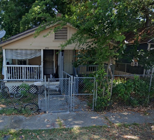 Photo - 2549 Calvin St House