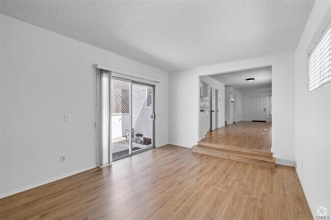 Building Photo - 1121 14th St Rental
