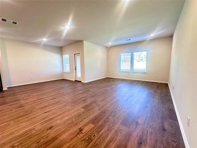 Photo - 728 Pineywood Trl