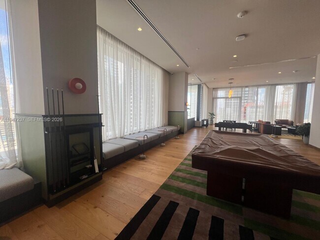 Photo - 11 NE 6th St Unidad 814