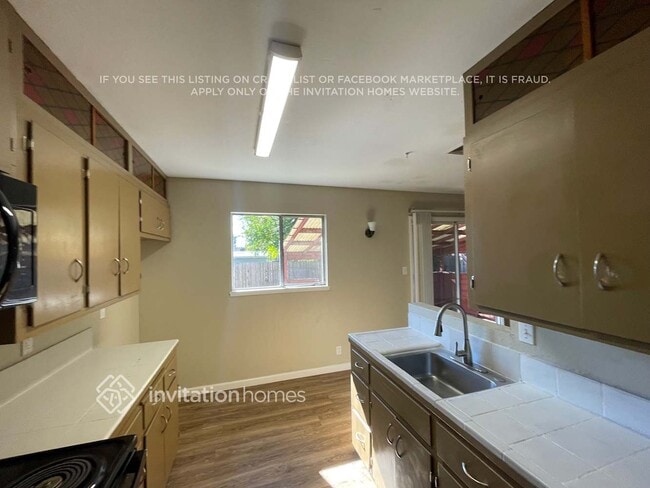 Photo - 1445 Delwood St