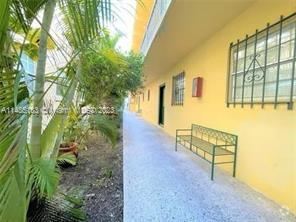 Building Photo - 2 br, 1 bath Condo - 1245 Pennsylvania Ave... Unit Apt 3