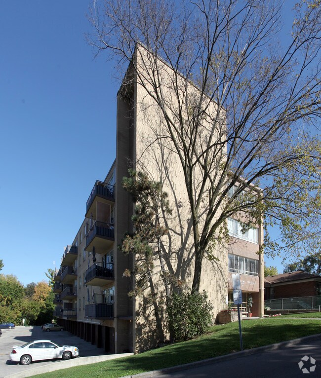 Photo - 18-20 Skipton Ct