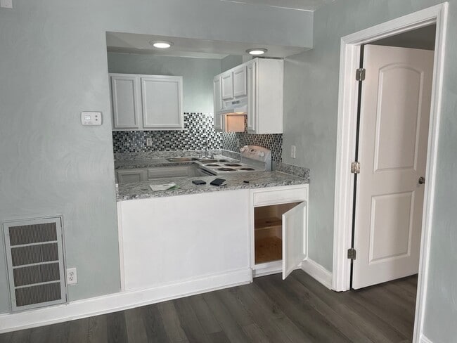 Photo - 322 Washington St