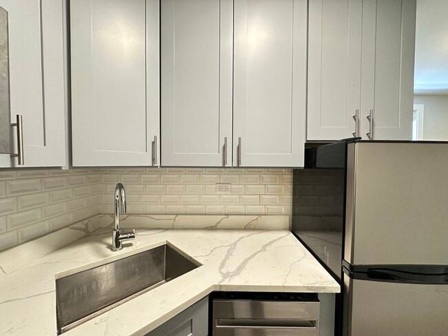 Photo - 510 W Belmont Ave Unidad D3