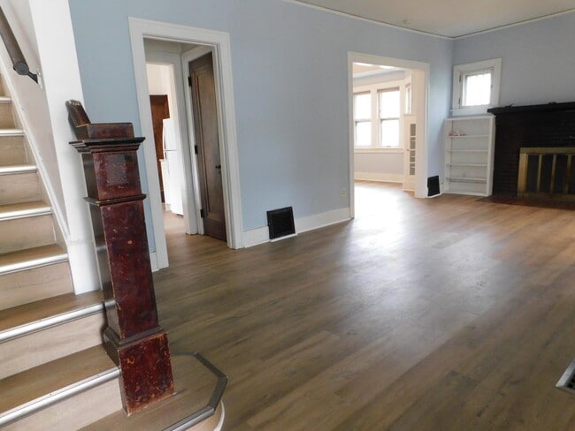 Photo - 310 Olive St