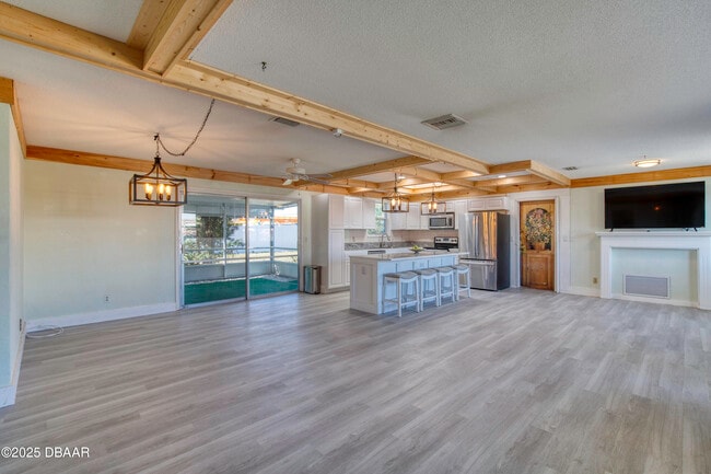 Photo - 3041 N Oleander Ave