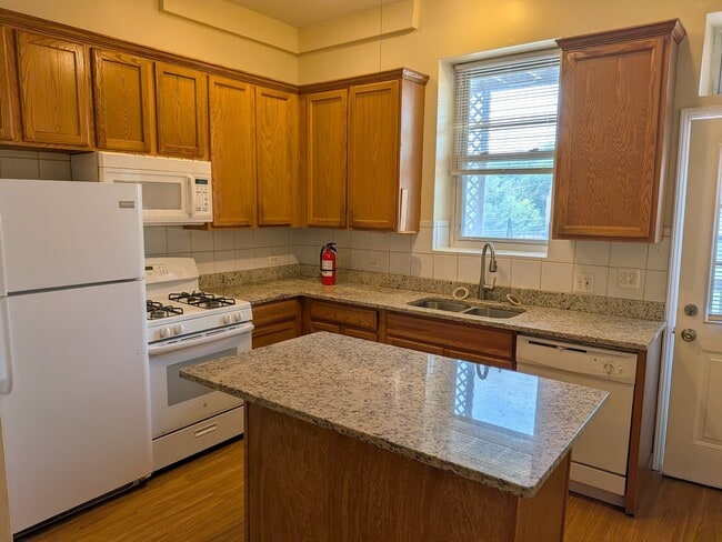 Photo - 1106 W Taylor St