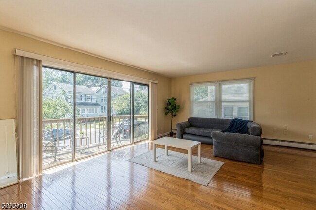 Photo - 14 Linden Ave