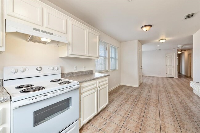 Photo - 12133 Stone E Dr