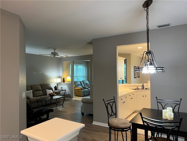 Building Photo - 1340 Charleston Square Dr Unit 101 Rental