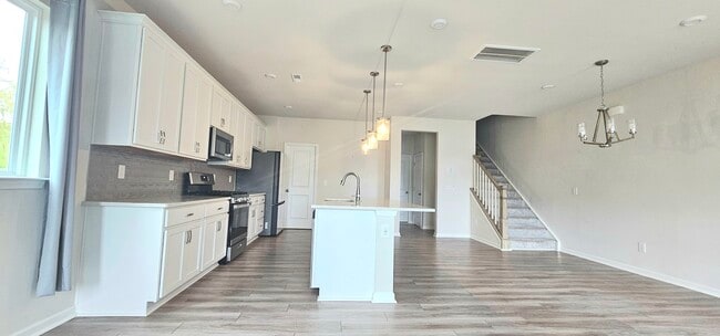 Photo - 904 Kinsey Aly