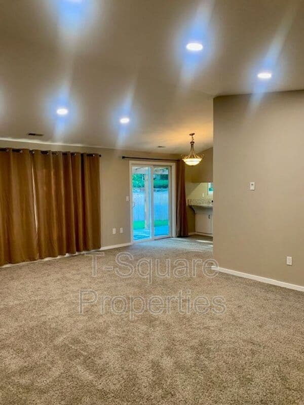 Photo - 18114 145th Pl NE