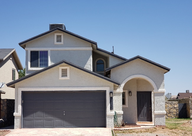 Building Photo - 14169 Tierra Delfin Dr