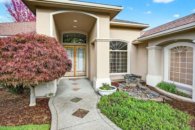 Photo - 460 Robert Trent Jones Blvd