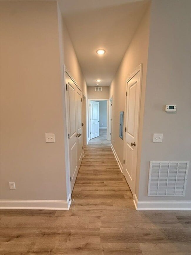 308 Hillview Mls Blvd Unit 121-308 Hillview Mills, Apt 121