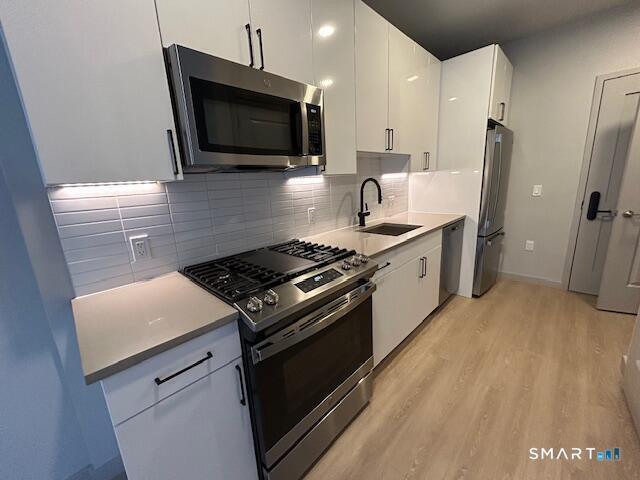 Building Photo - 711 Summer St