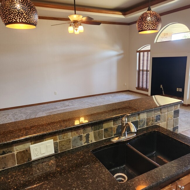 Photo - 3808 Kensington Dr