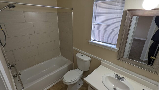 Photo - 1269 Fort Park Blvd