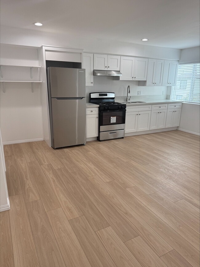 740 W 24th St.