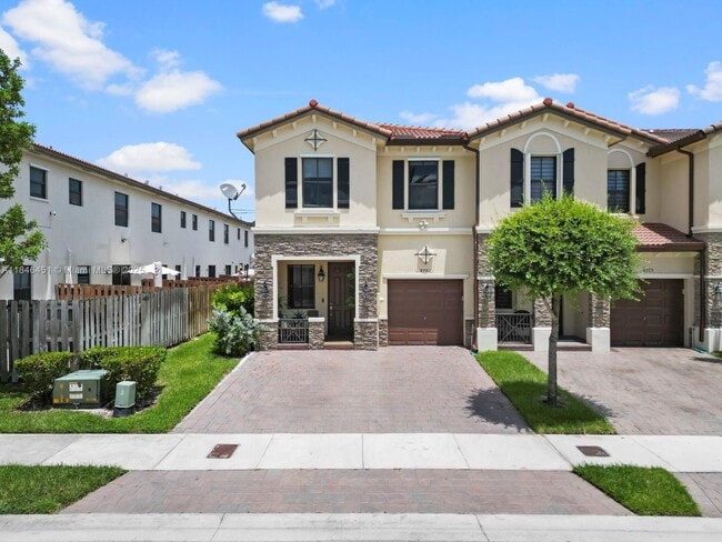 Building Photo - 8781 NW 98th Ct Rental