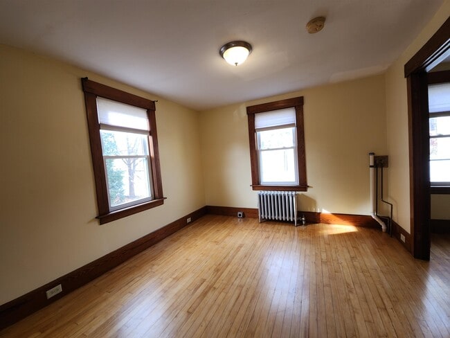 Photo - 451 Washington St